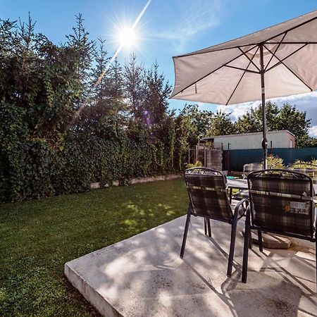 Xlsuite Apartment Comfort Pöstyén Szoba fotó