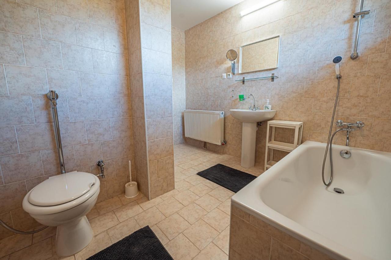 Xlsuite Apartment Comfort Pöstyén Kültér fotó