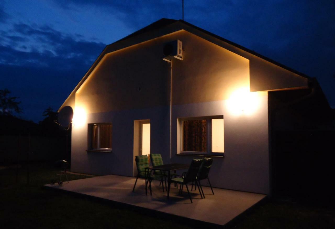 Xlsuite Apartment Comfort Pöstyén Kültér fotó